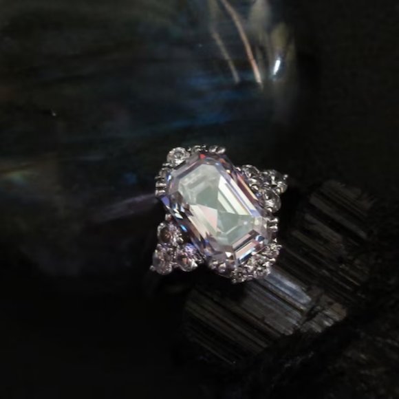 EMERALD Cut Art Deco Ring | Large Fine Fashion Ring | Cocktail, Anniversary - Picture 7 of 14